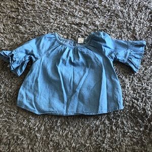 Blue dress shirt